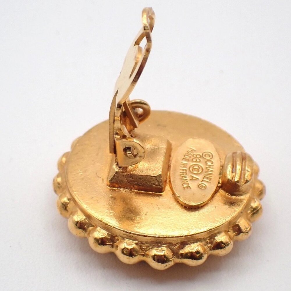 CHANEL CC Logo Button Round Earrings 93A Clip-on Gold BK Vintage France 81RL678 - Picture 6 of 15
